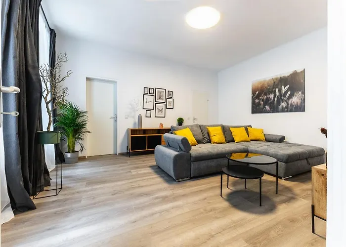 Modern And Lovely Next To Subway Station Apartment Wien