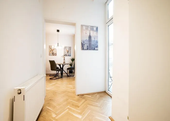 Apartment Modern And Lovely Next To Subway Station Wien