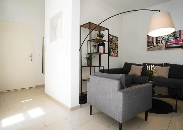 Apartment Modern And Lovely Next To Subway Station Wien