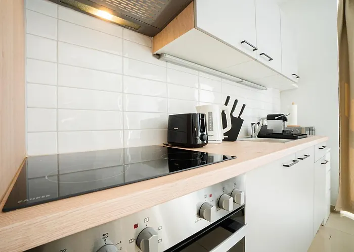 Apartment Modern And Lovely Next To Subway Station Wien