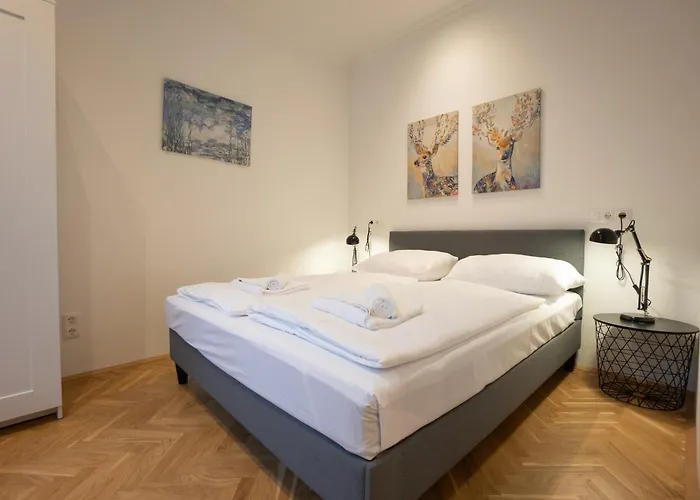 Modern And Lovely Next To Subway Station Apartment Wien