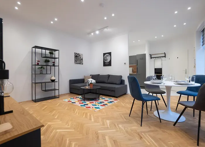 Apartment Modern And Lovely Next To Subway Station Wien
